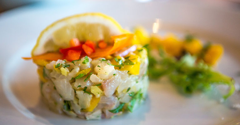 La table de TyPot, le bistro de Carantec, tartare.