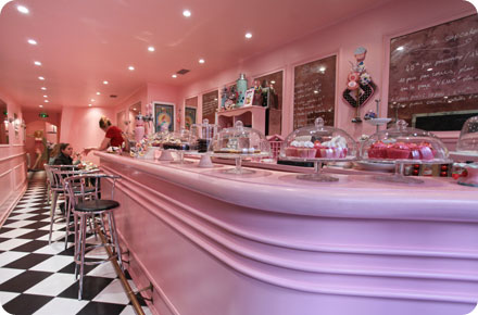 Chloé Saada, créatrice de cupcake, cupcakerie salon de thé Paris ®Ludovic Le Guyader