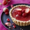 photo Tartelettes aux fraises et aux pralines roses