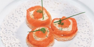 photo Canapés de saumon et crottin de Chavignol