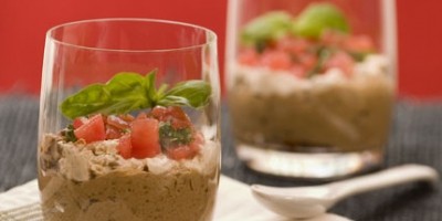 photo Verrine tomates confites, caviar d'aubergines et chèvre frais