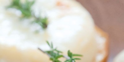 photo Pomme au four et chèvre chaud