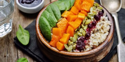 photo Buddha bowl, Carotte, betterave, quinoa, épinard