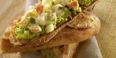 photo Tartine crevettes, avocat et poire