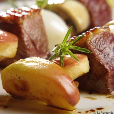 Brochettes de magret de canard aux pommes Antarès