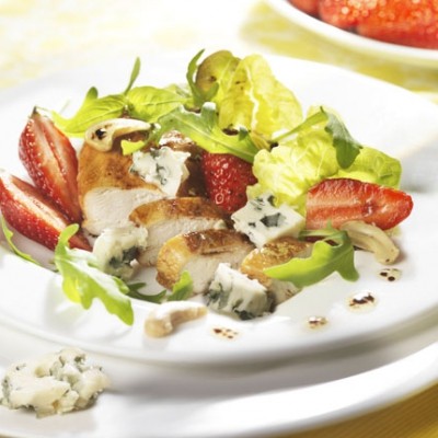Fraîcheur de volaille fraise et Roquefort