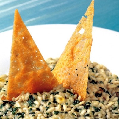 Risotto aux épinards et tuiles de parmesan