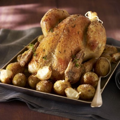 Poulet rôti, pommes canailles à la fleur de sel