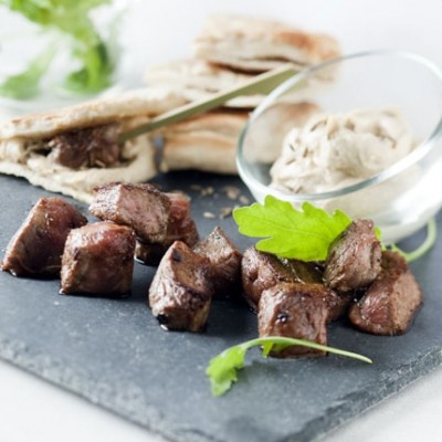 Agneau mariné et houmous au cumin