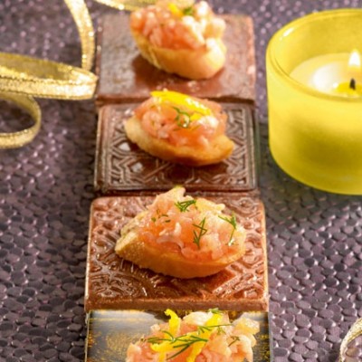 Bouchées croustillantes de tartare de saumon