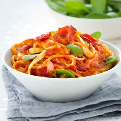 Linguine au Curcuma aux tomates séchées