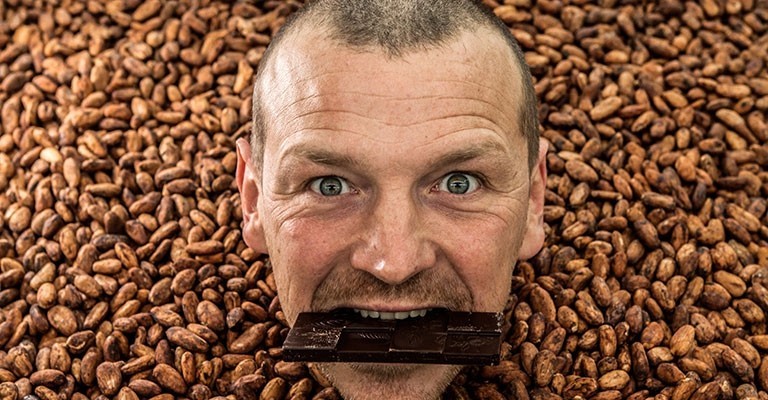 Frédéric Marr Cacaotier chez rrraw à Montreuil ©Ludovic Le Guyader