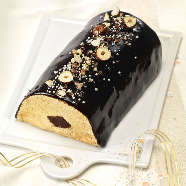 Bûche caramel-beurre salé, glaçage chocolat