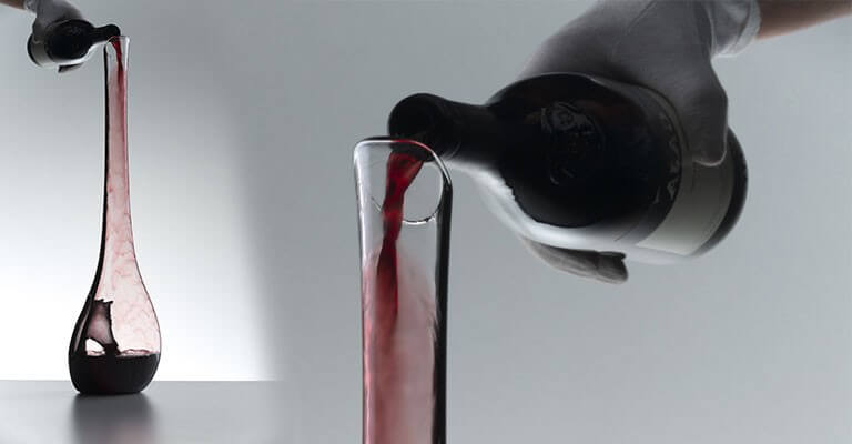 Carafer ou décanter un vin, comment faire la différence ?