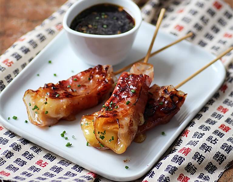 Yakitori au Livarot AOP et à la pancetta