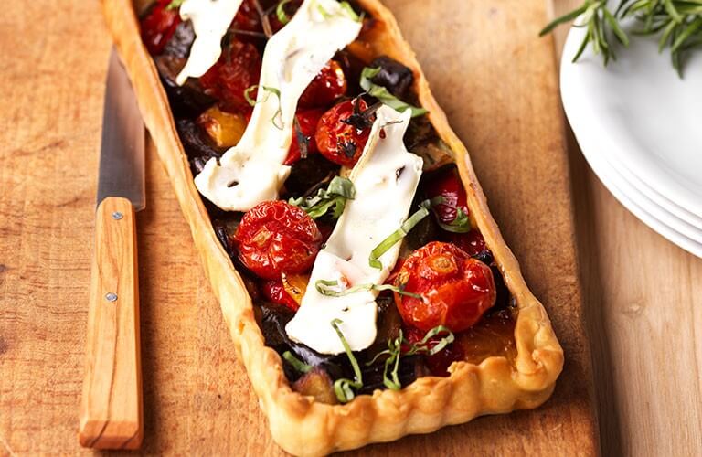 Tarte fine aux légumes rôtis et Chevrotin AOP