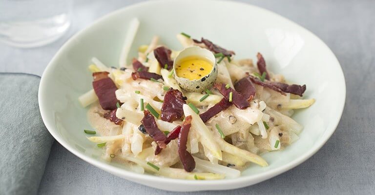 Carbonara d'asperge des Sables des Landes au magret de canard fumé par Julien Duboué