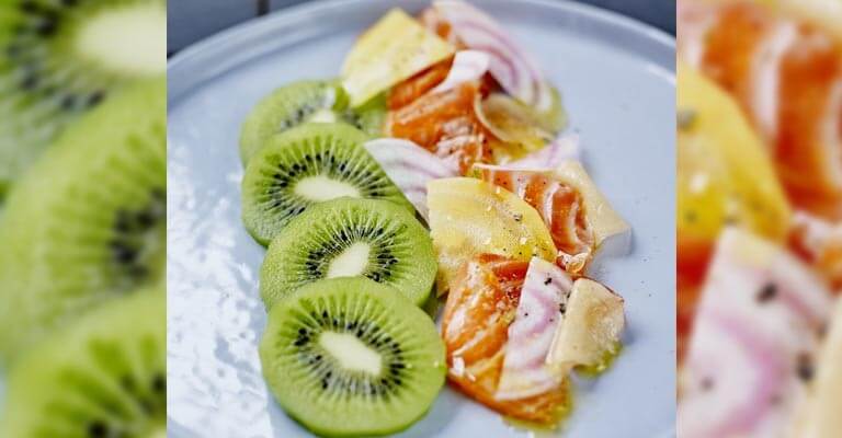 Saumon mariné aux agrumes et Kiwi de l'Adour façon Pickles par Mary Henkley, restaurant Le Chien de Pavlov à Bordeaux