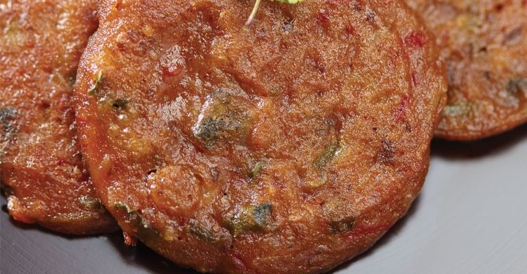 Galette de pomme de terre à la pâte de soja fermentée et feuilles de poivre du Sichuan
